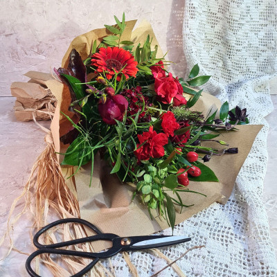 ÖKO - Mezei Bokréta - piros árnyalatú szezonális virágokból (S)